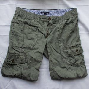 50% OFF Army Green Women's Capri Cargo Pants